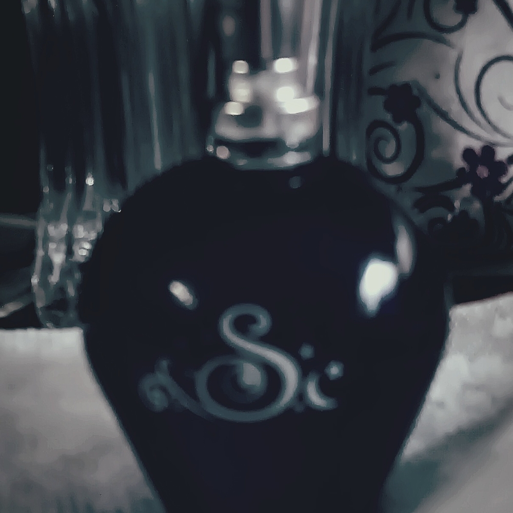 AVON Secrets To Keep Midnight Eau De Toilette, 1.7 Fl Oz. Preowned